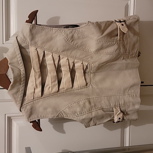 BKE vest with cute back detail. Size medium. Cream faux leather. - Picture 2 of 8